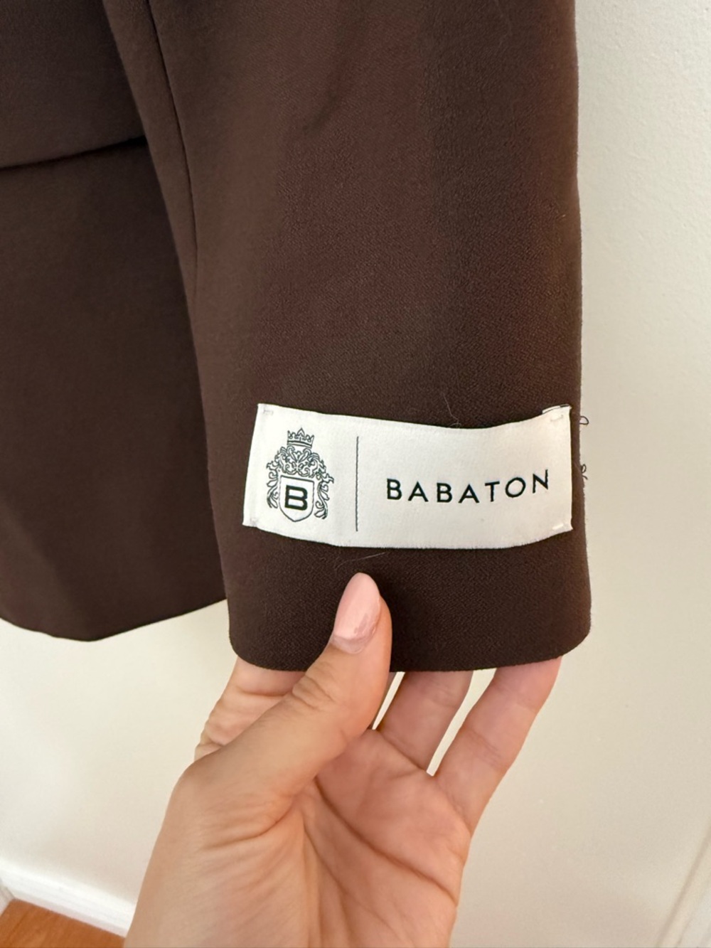 NWT Babaton New Agency Blazer in Coffee Bean Brown Size Small Aritzia #102284 - Picture 5 of 11